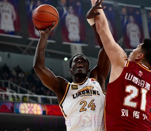 不打了！辽宁男篮被曝裁掉双外援，或输广东队20分以上？